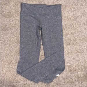 Girls Ivivva grey leggings